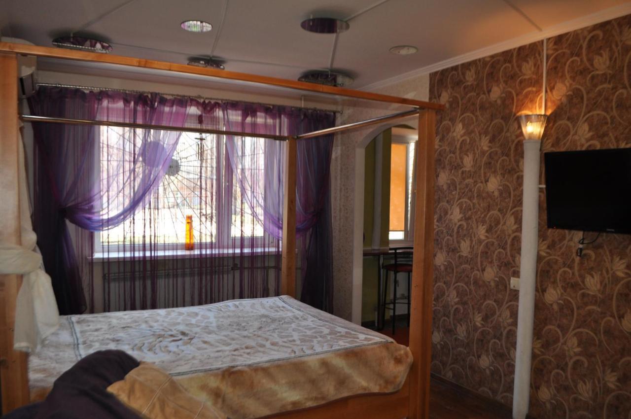 Cozy Apartments Near The Mcdonalds Kremenchuk Exterior photo